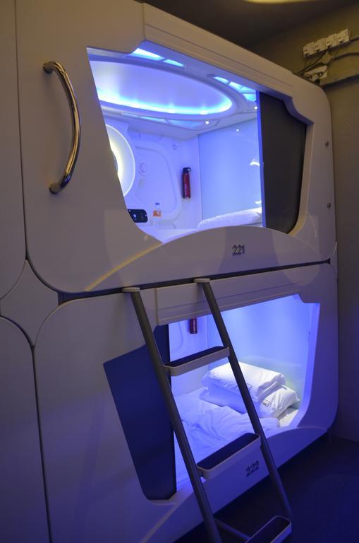 Time Capsule Hotel George Town Bagian luar foto