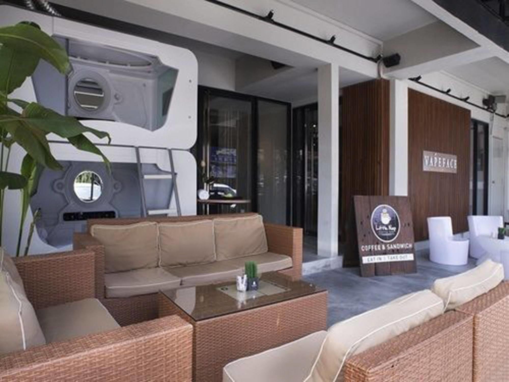 Time Capsule Hotel George Town Bagian luar foto