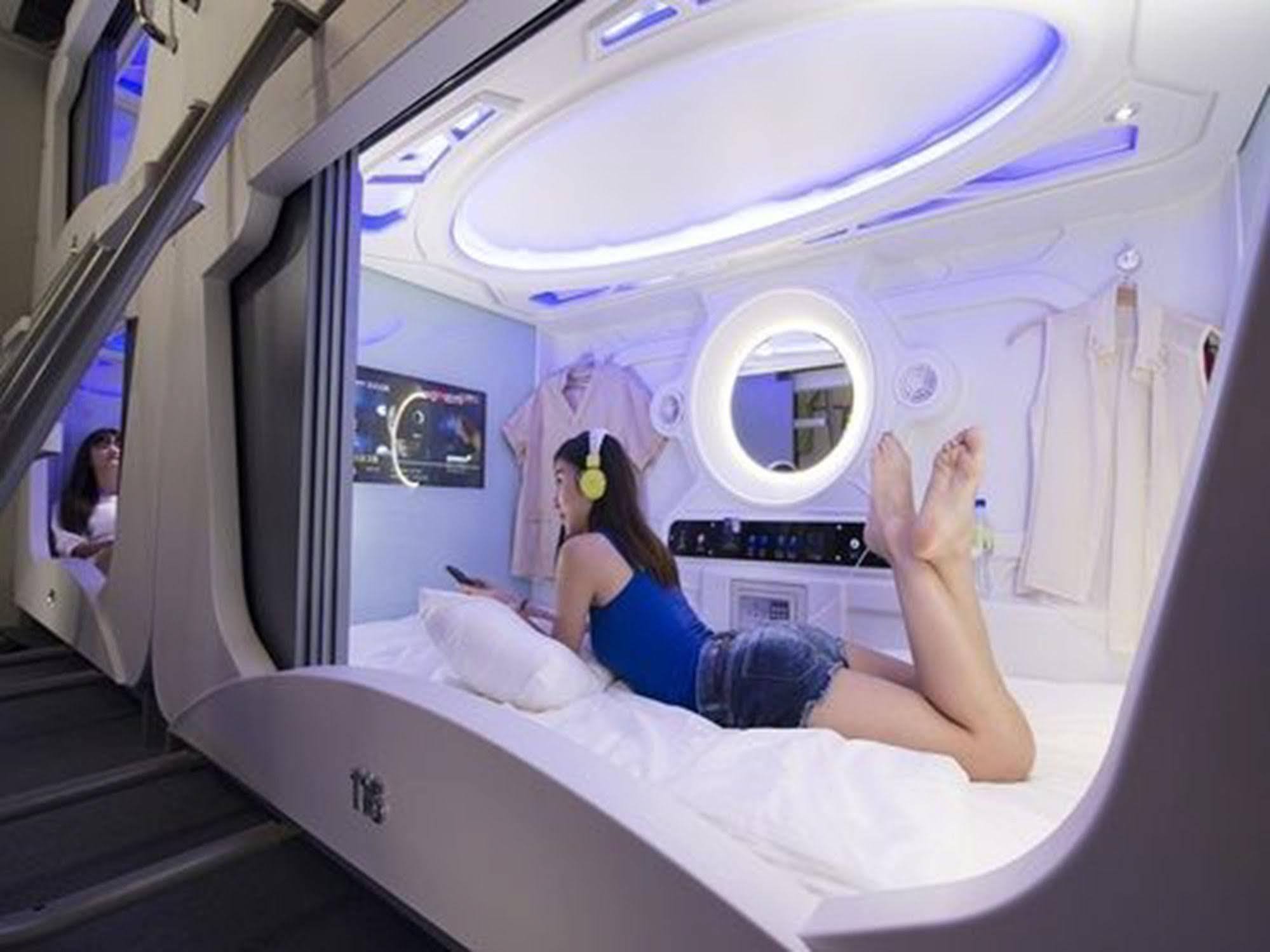 Time Capsule Hotel George Town Bagian luar foto