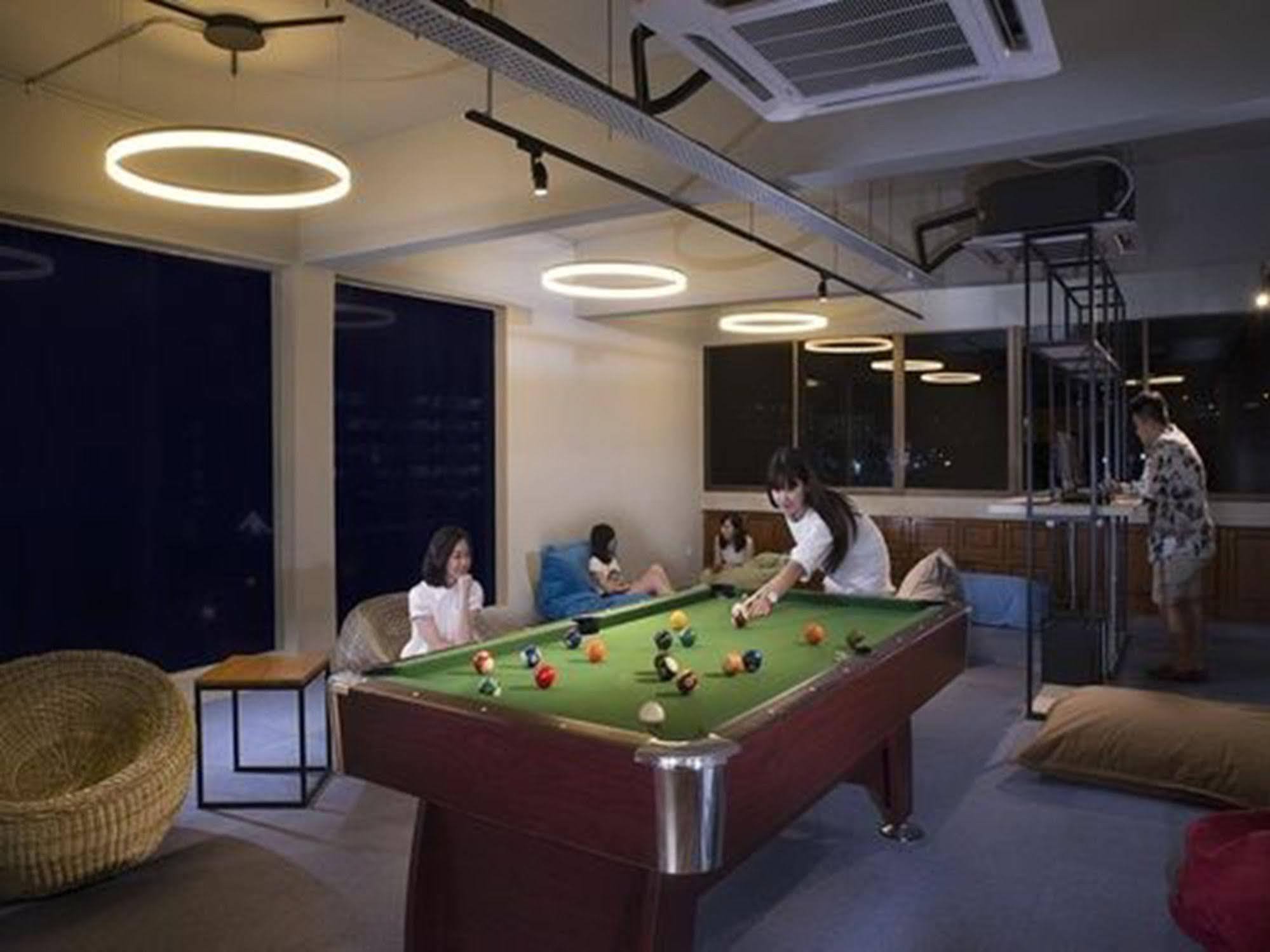 Time Capsule Hotel George Town Bagian luar foto