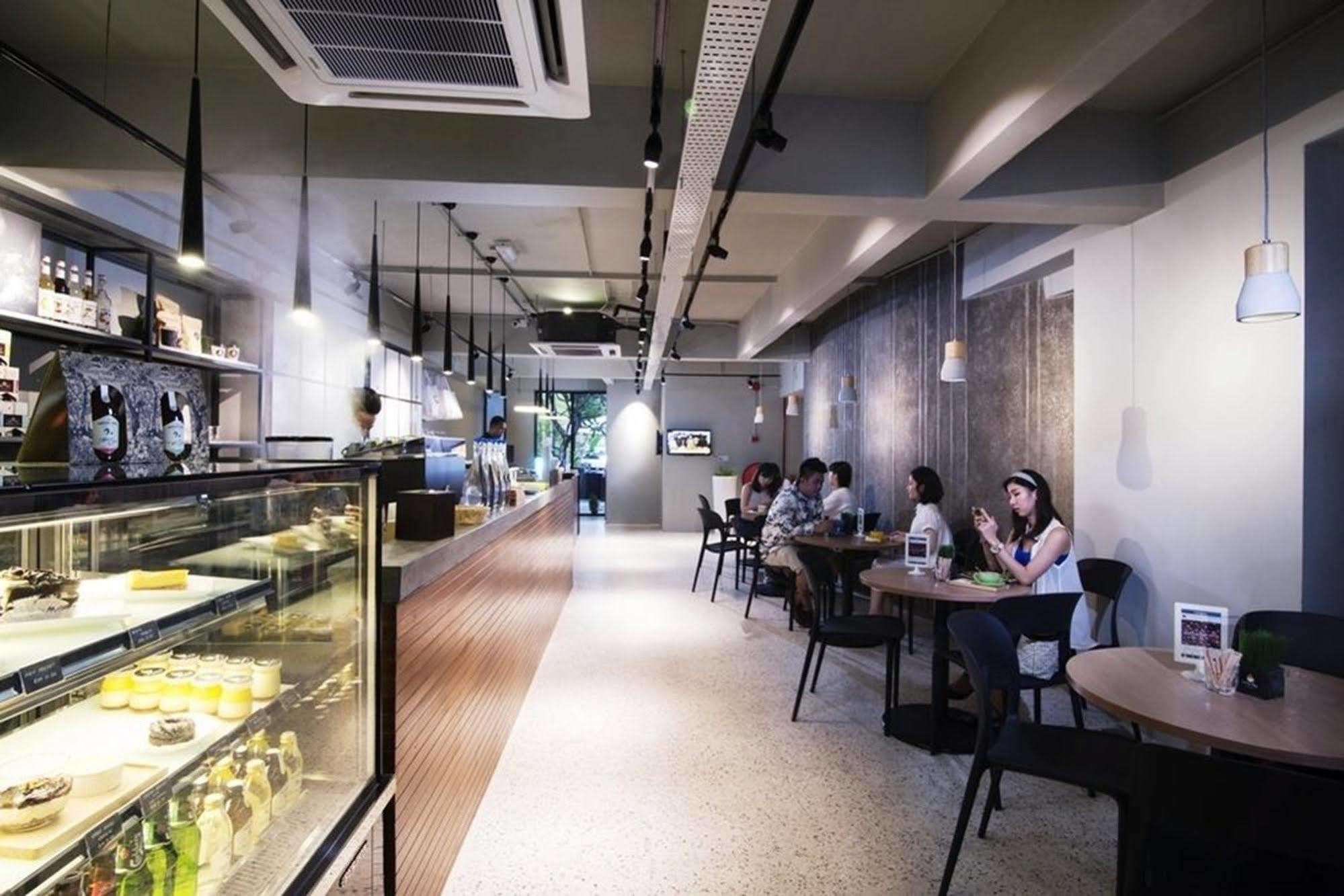 Time Capsule Hotel George Town Bagian luar foto